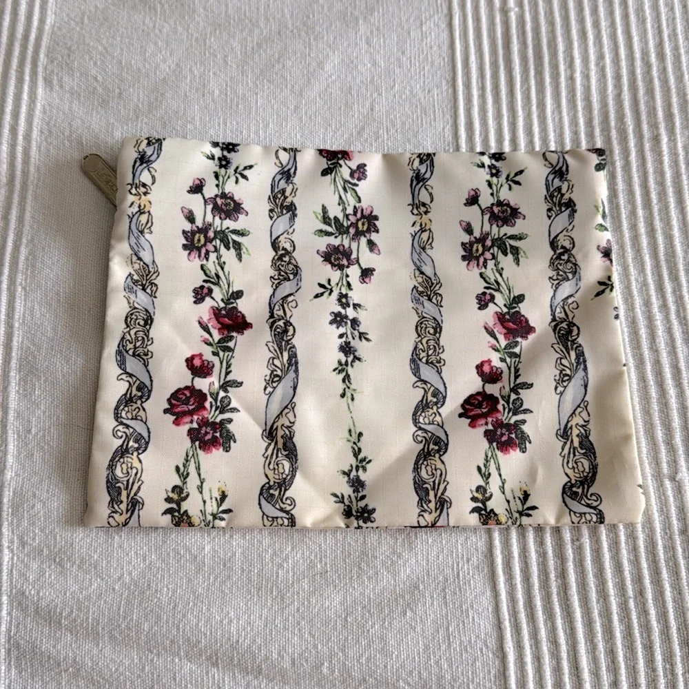 Lesportsac Floral Black and Cream Crossbody Bag With Zip Pouch - Picture 6 of 9